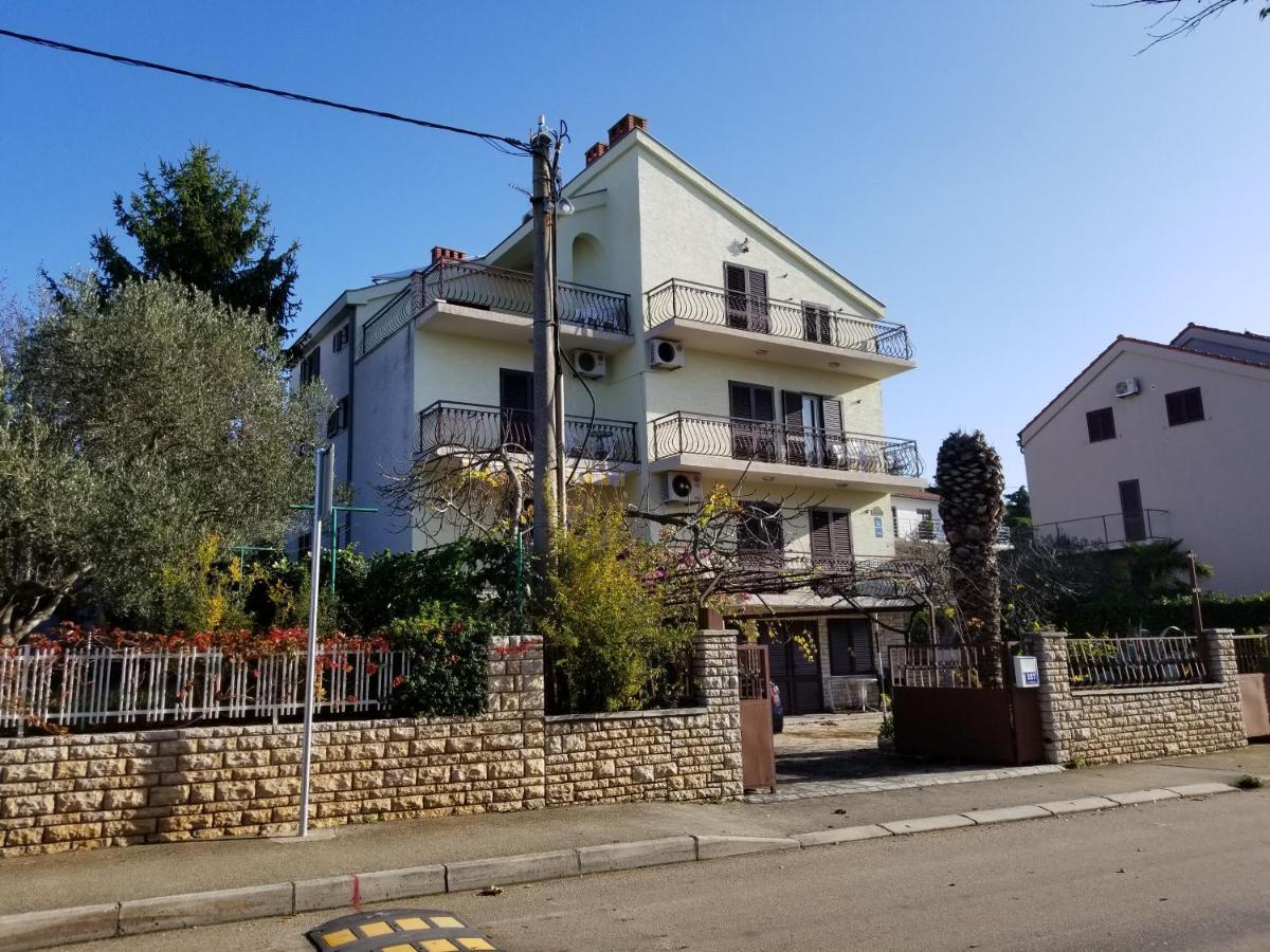 Danyja Apartments Sveti Filip i Jakov Buitenkant foto